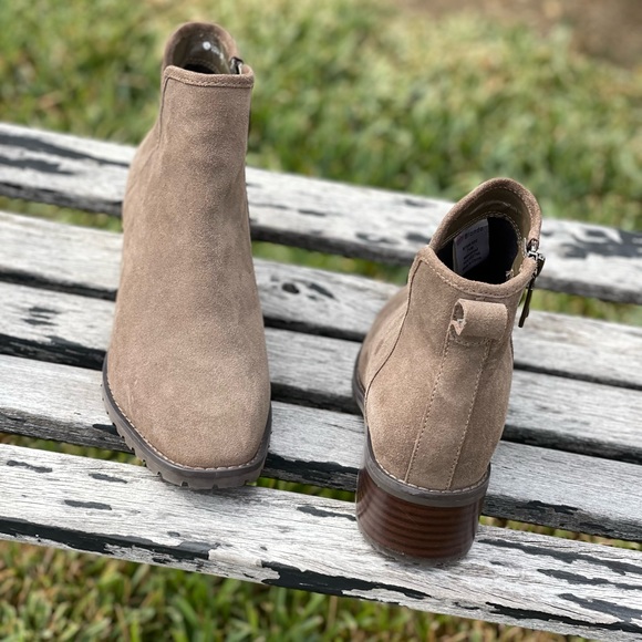 BLONDO sawyer waterproof bootie dark taupe 7.5 new - Picture 7 of 9